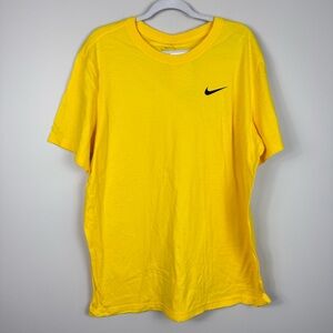 Nike Tee Mens XL Crewneck Top Yellow Short Sleeve Colorful Neon Sport Athletic
